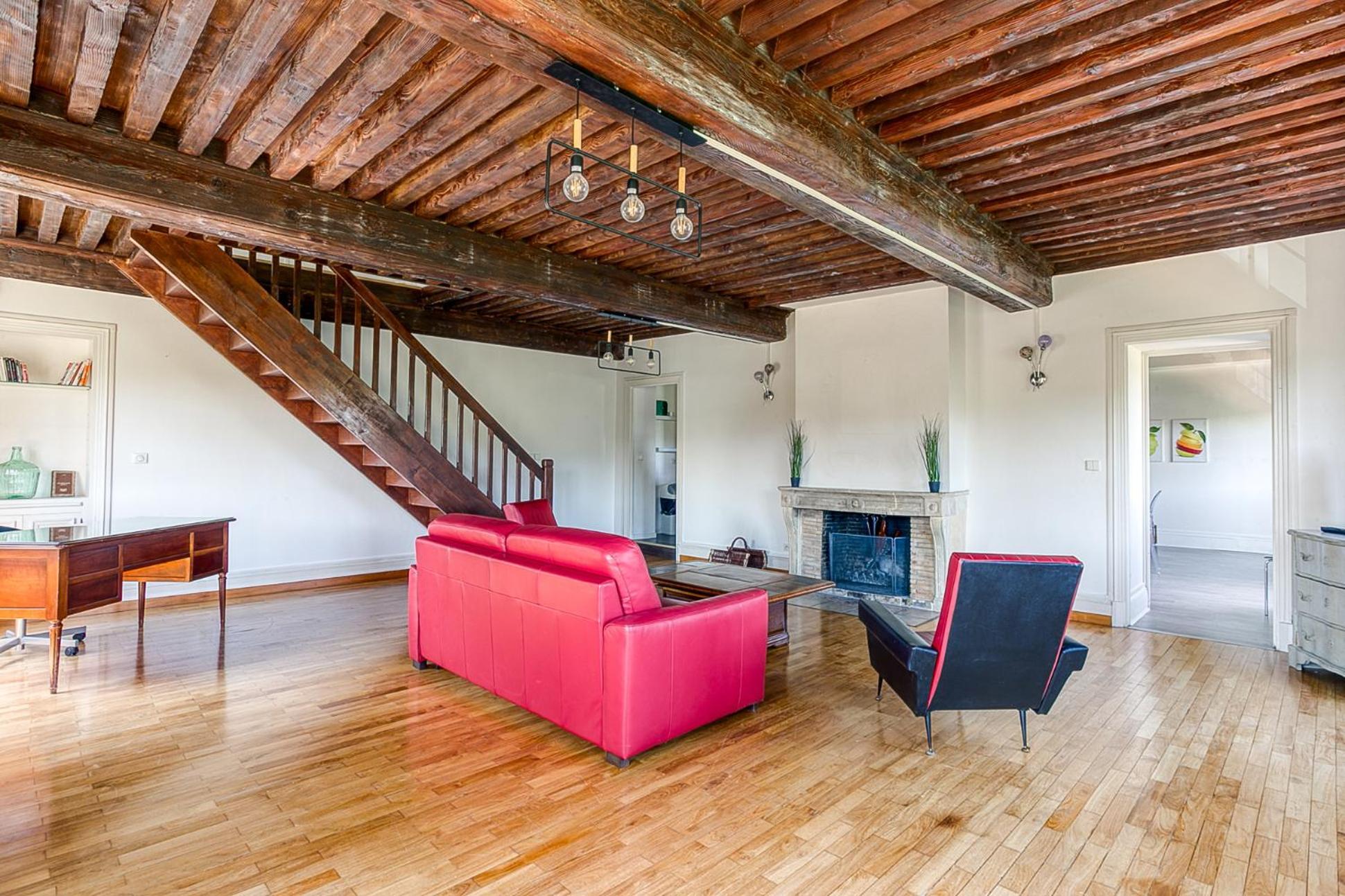 Sejourner Au Chateau De La Roue Grand Appartement Lissieu Zewnętrze zdjęcie