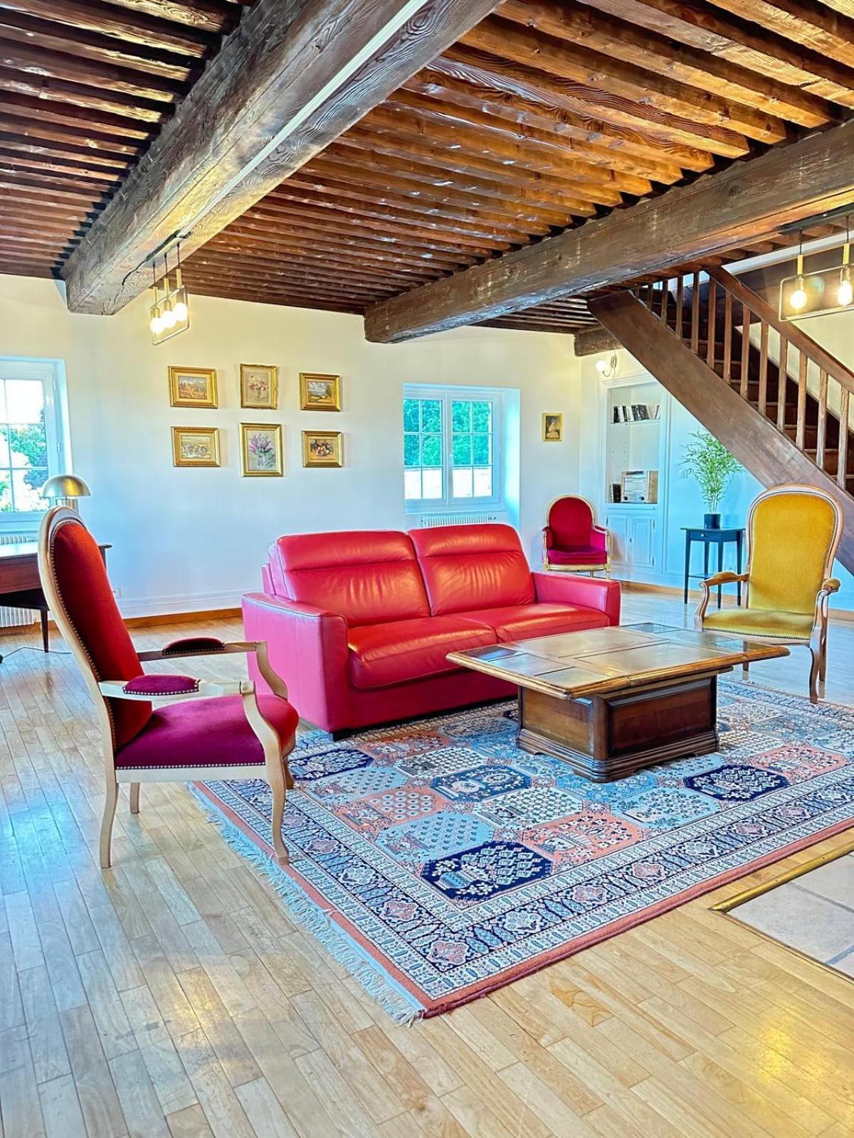 Sejourner Au Chateau De La Roue Grand Appartement Lissieu Zewnętrze zdjęcie